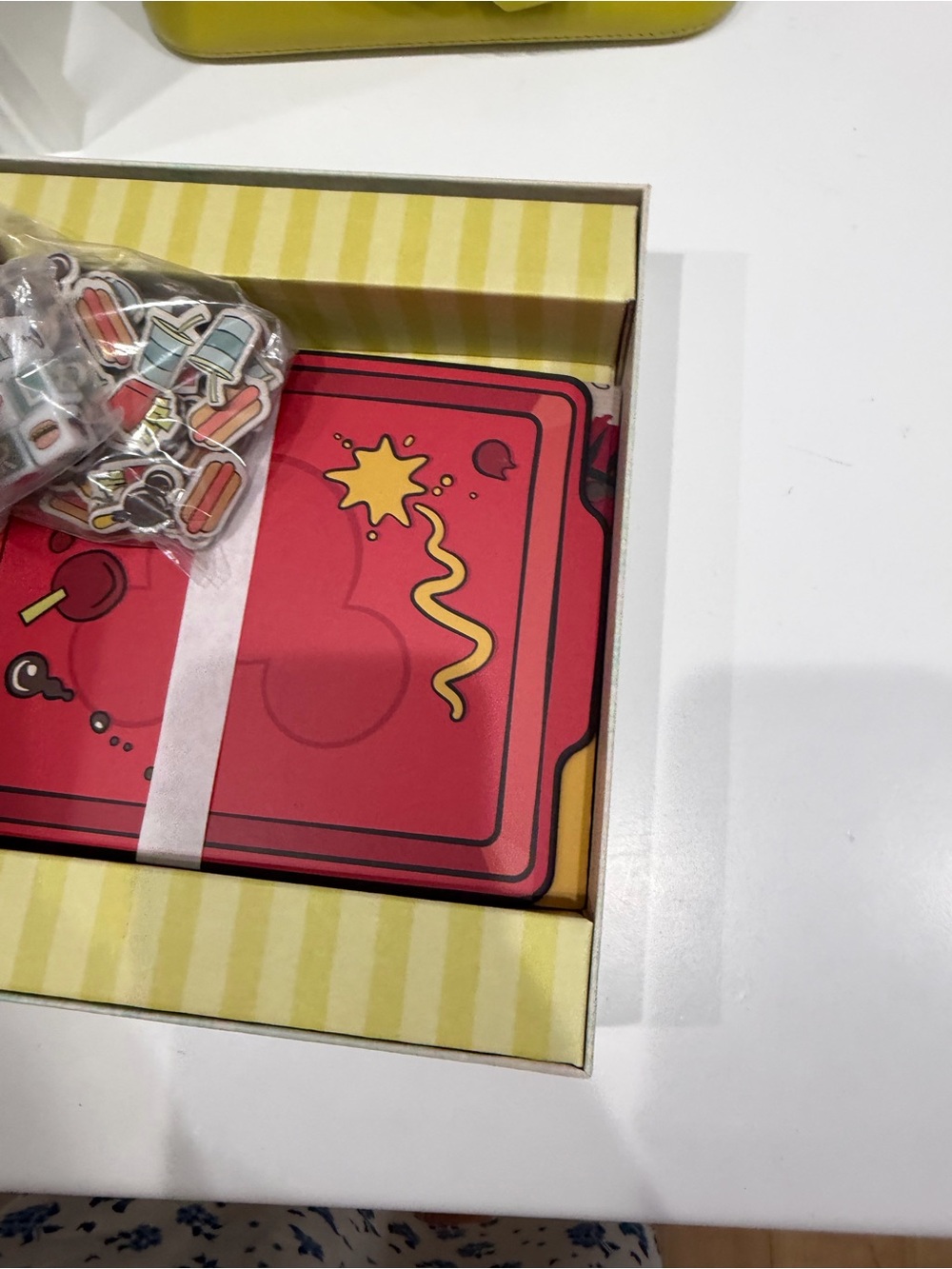 NEW Disney Mickey And Friends Food Fight Game - Picture 11 of 16